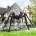LPNHK472319934 - JOYIN Dekoracja na Halloween pająk na zewnątrz 140 cm, pajęczyna trójkątna 7x5,5m i elastyczna 100g - W595